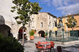 LUNEL, NID DE DJIHADISTES (par Maurice D.)