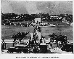 250px-Inauguration_du_Mausolée_de_Pétion_et_de_Dessalines