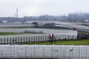 Calais barrières