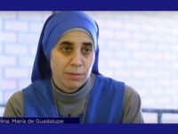 UNE RELIGIEUSE CATHOLIQUE, DE RETOUR D’ALEP : “VOS MÉDIAS MENTENT”