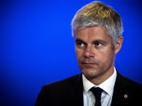 French rightwing Les Republicains (LR) opposition party president Laurent Wauquiez attends a press conference held at the party's headquarters in Paris on October 9, 2018, to present the party's measures aimed at reducing public spending. (Photo by Philippe LOPEZ / AFP)