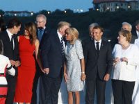 les secrets de trump pour brigitte macron sous le regard angela Merkel