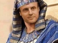 Du PHARAON au FÜHRER ? (Cédric de Valfrancisque)