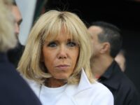 AUPRES DE MA BLON…DE (Cédric de Valfrancisque)